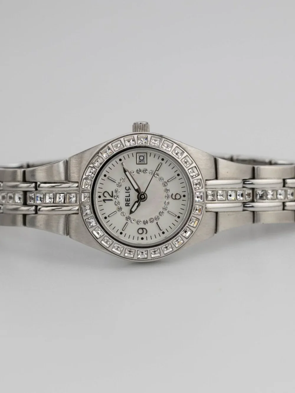 RELIC ZR11788 Crystal MOP Dial Quartz Analog Women's Watch New Battery